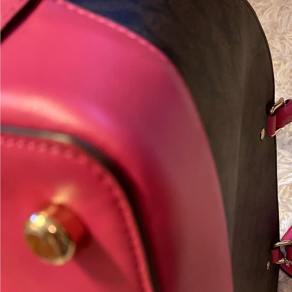 Coach Handbag With Strap - Picture 7 of 11